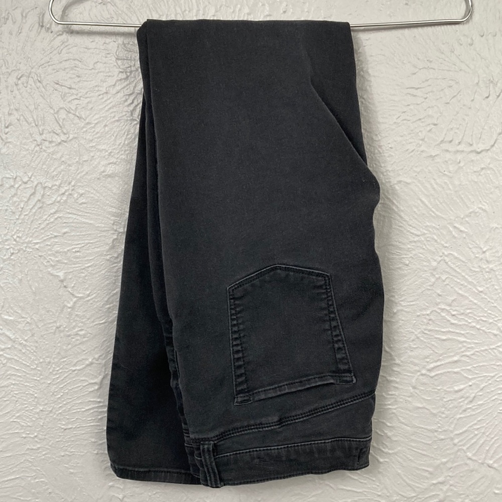 Pacsun Black Distressed Super Stretch Jegging Jeans Women's Size 29